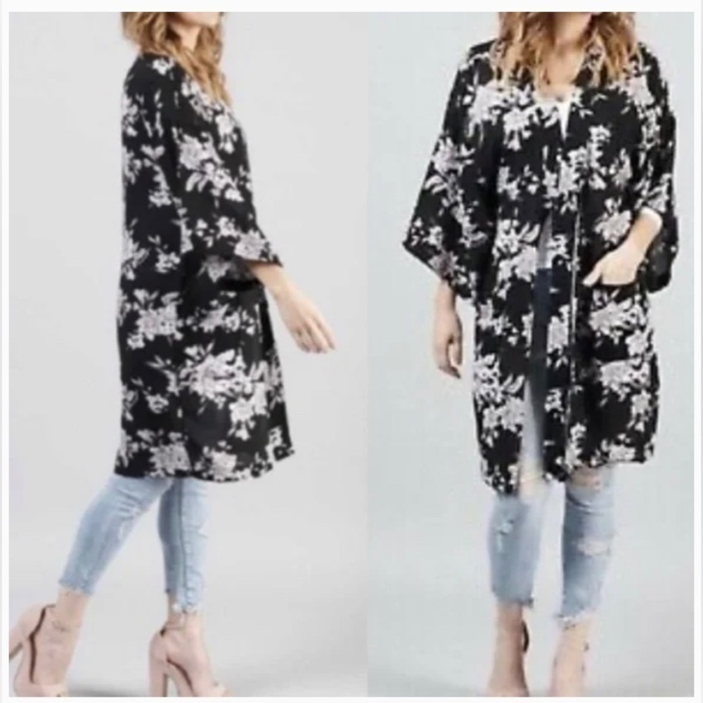 SPIRITUAL GANGSTER Sz  O/S Floral Slinky Pockets Bow Belt Kimono